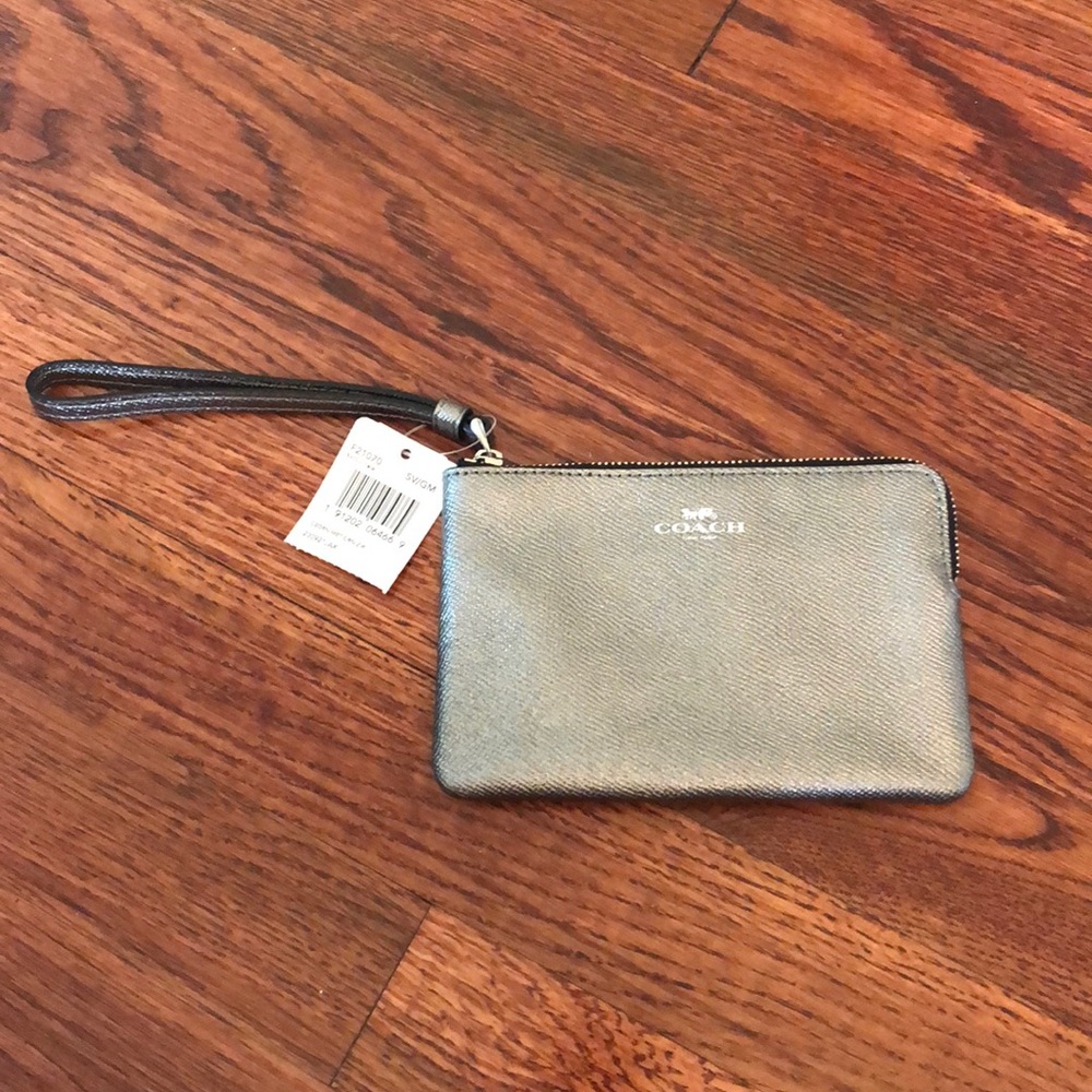 Coach Wristlet Gunmetal Color